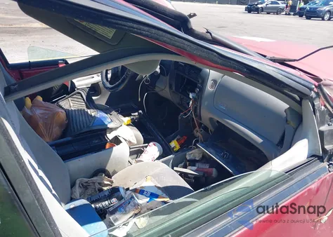 2000 Ford Explorer Xlt from USA, damaged, VIN 1FMZU63X2YZA89645